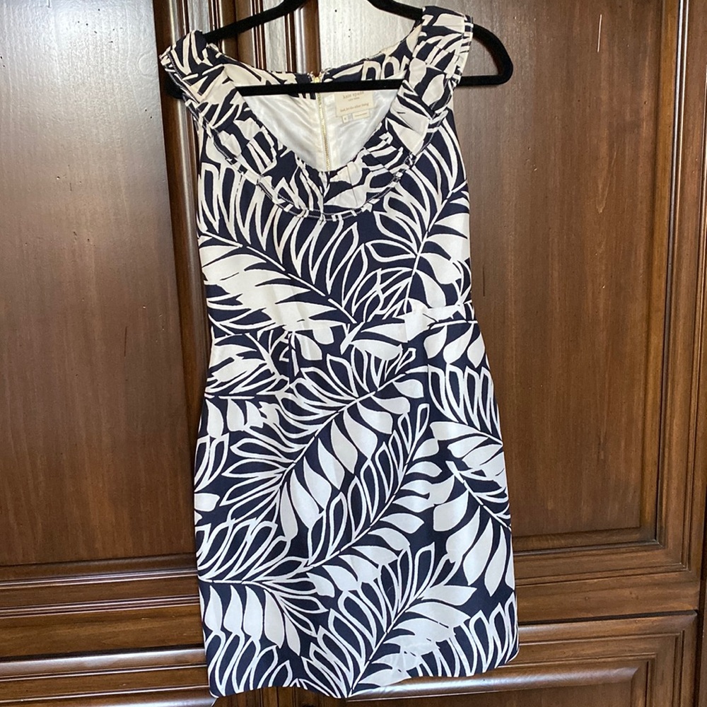 Kate Spade floral / botanical SILK wrap dress size 6
